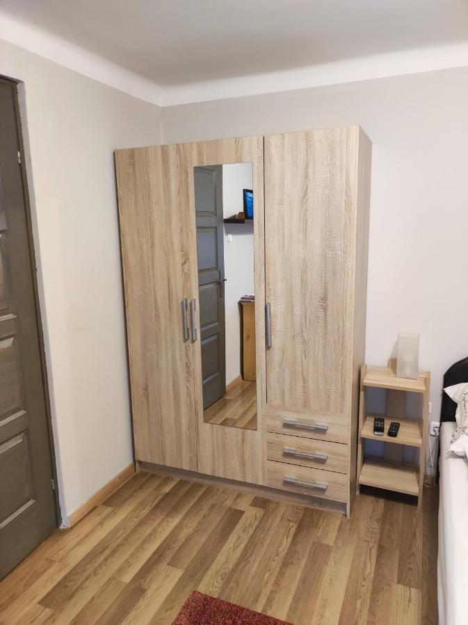 Green Garden Apartment Ingyenes Zart Parkoloval Szegedin Exterior foto